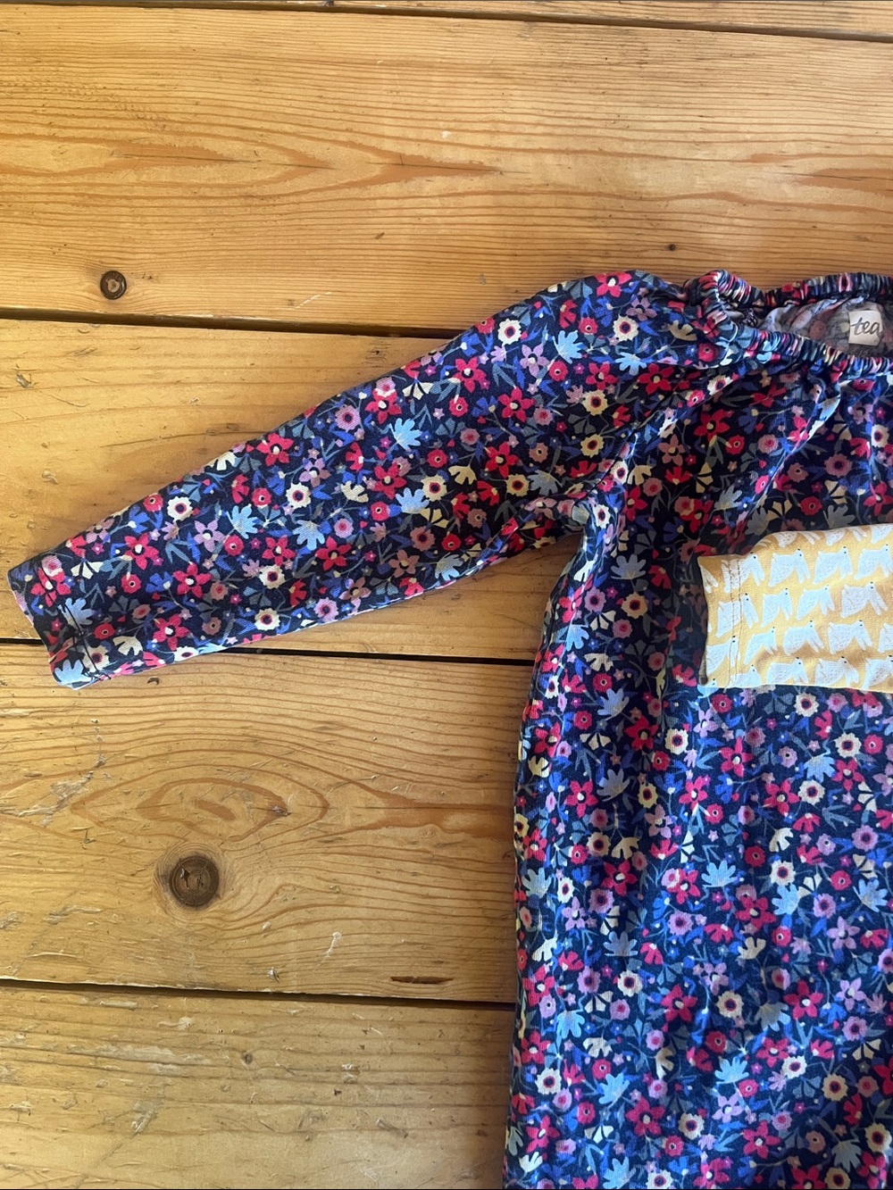 Tea Collection 9-12m romper bundle - Picture 4 of 4